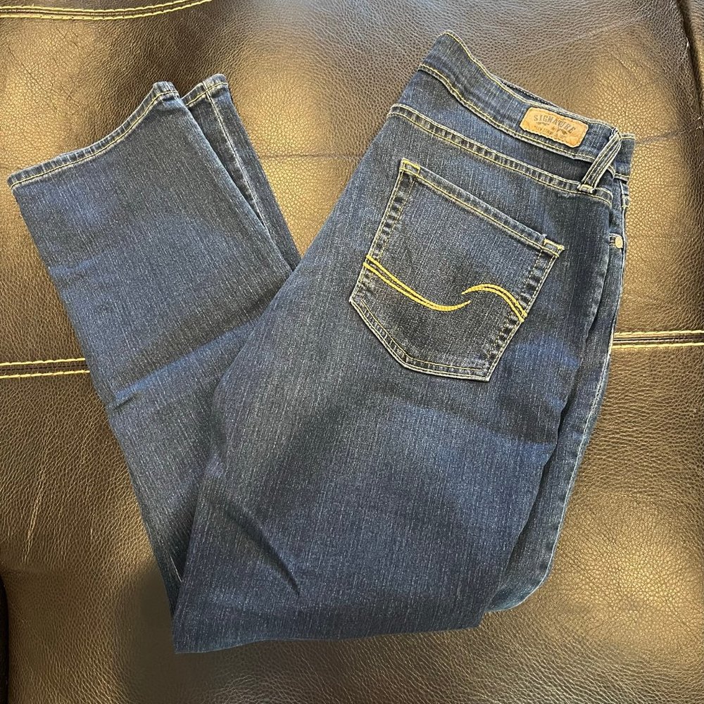 Signature Levi Strauss Ladies Modern Straight Jeans Size 12S / W31/ L30 - Picture 6 of 6